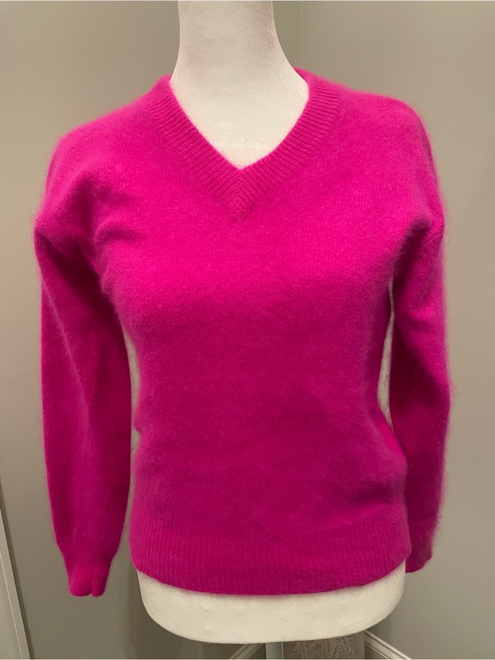 Vintage Kat Man Du 70% Angora Rabbit Hair Fuzzy Knit Sweater - Size Medium